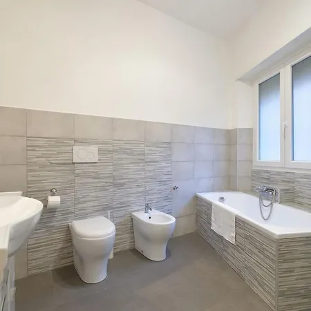 Apartamento Modern And Cozy + 2bdr + Ostiense Roma