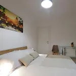Modern And Cozy + 2bdr + Ostiense