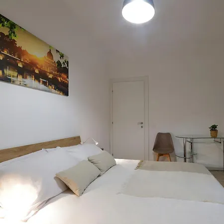Modern And Cozy + 2bdr + Ostiense