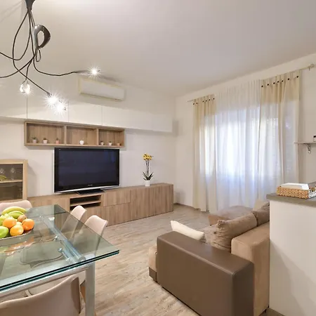 شقة Modern And Cozy + 2bdr + Ostiense *