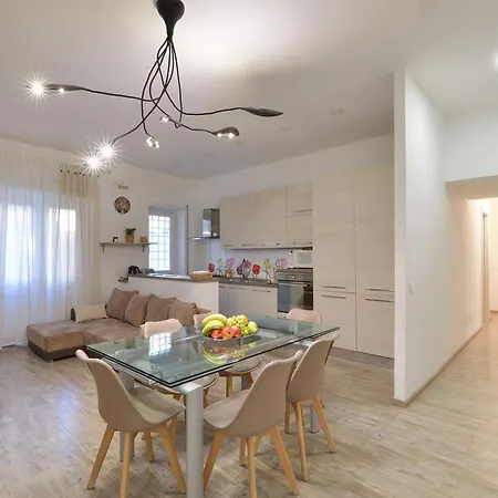 شقة Modern And Cozy + 2bdr + Ostiense روما