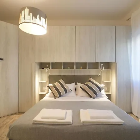 Modern And Cozy + 2bdr + Ostiense شقة *